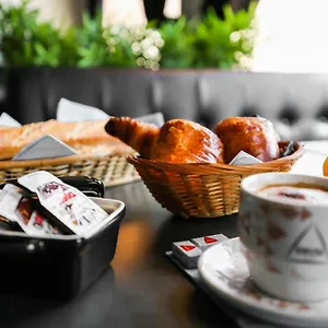 hostellerie-de-minelle.fr-provencehotel.com/